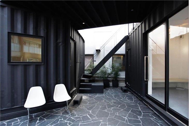 fashion-store-container-house-shop03230137007